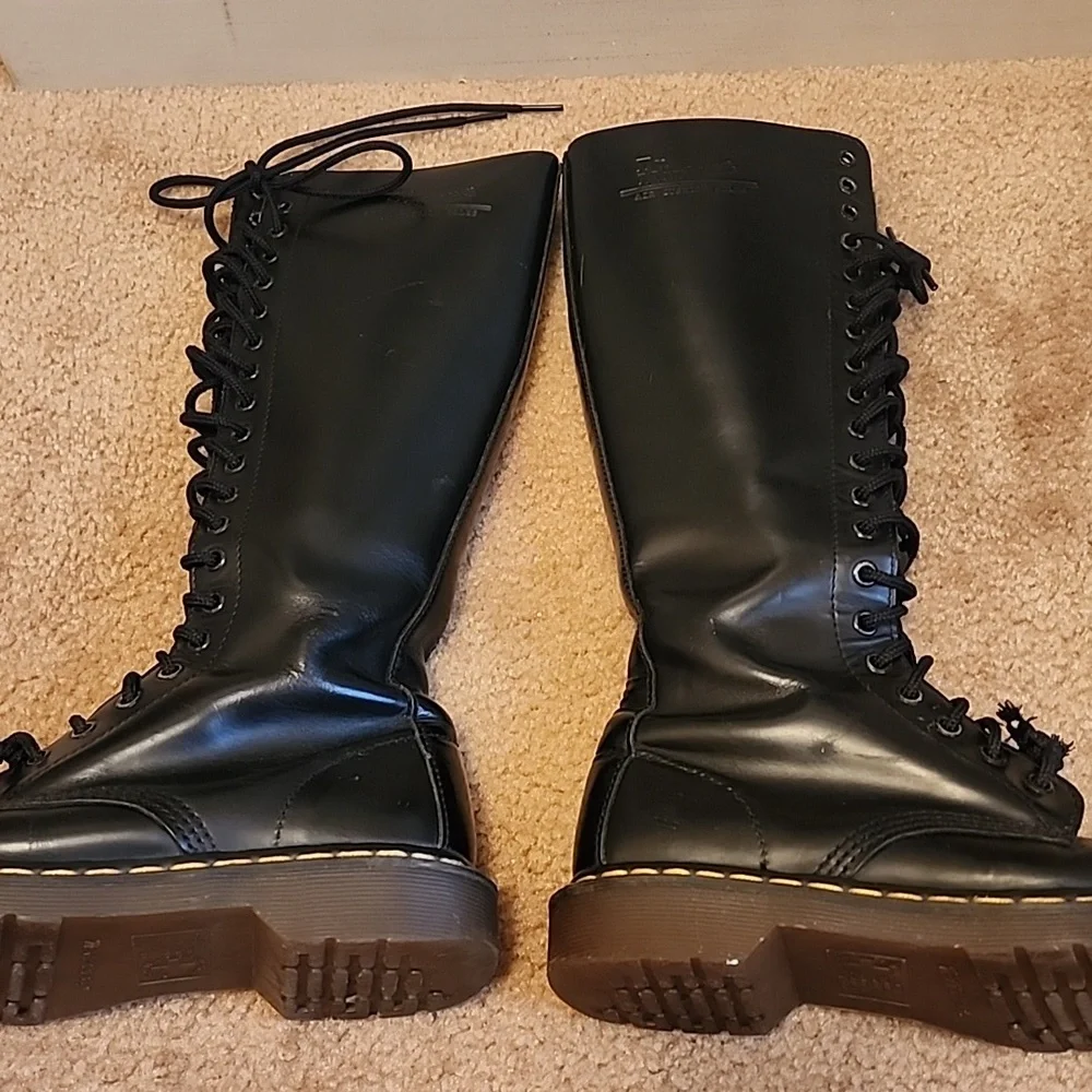 Dr. Martens 20 eyes 9663 Moto Lace-up Boots - Picture 15 of 16